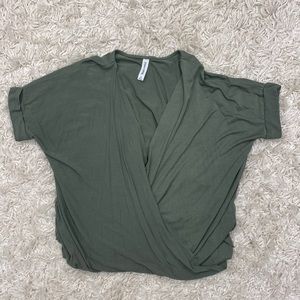 Army green shirt sleeve tee